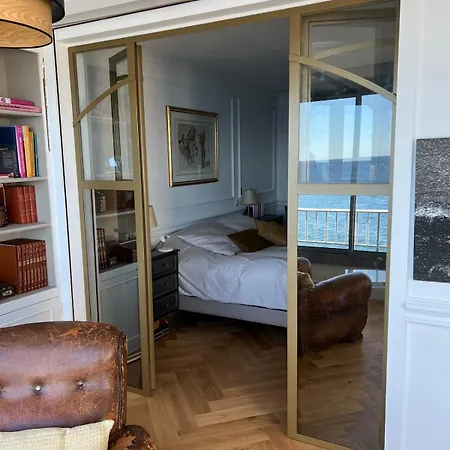 Exceptional Ocean-view Daire